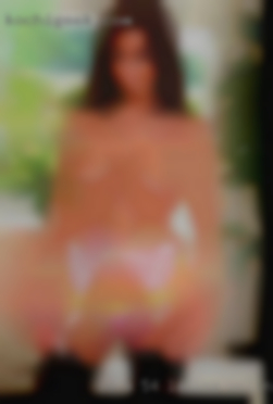 I'm a 5'4 Latina online for to explore near Havelock NC.