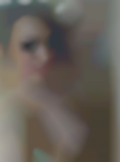 Looking for couples women Or Trans Women.